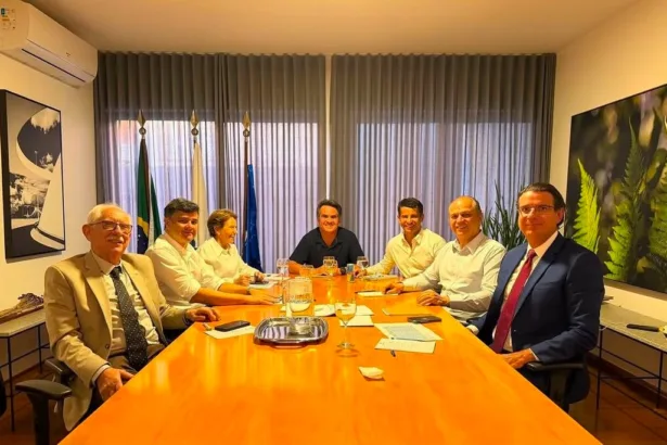 Ricardo Barros participa de reunião da Executiva Nacional do Progressistas sobre eleições de 2026