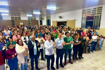 Mais de 400 lideranças participam de encontro promovido por Luiz Neto com Silvio Barros e Ricardo Barros em Maringá