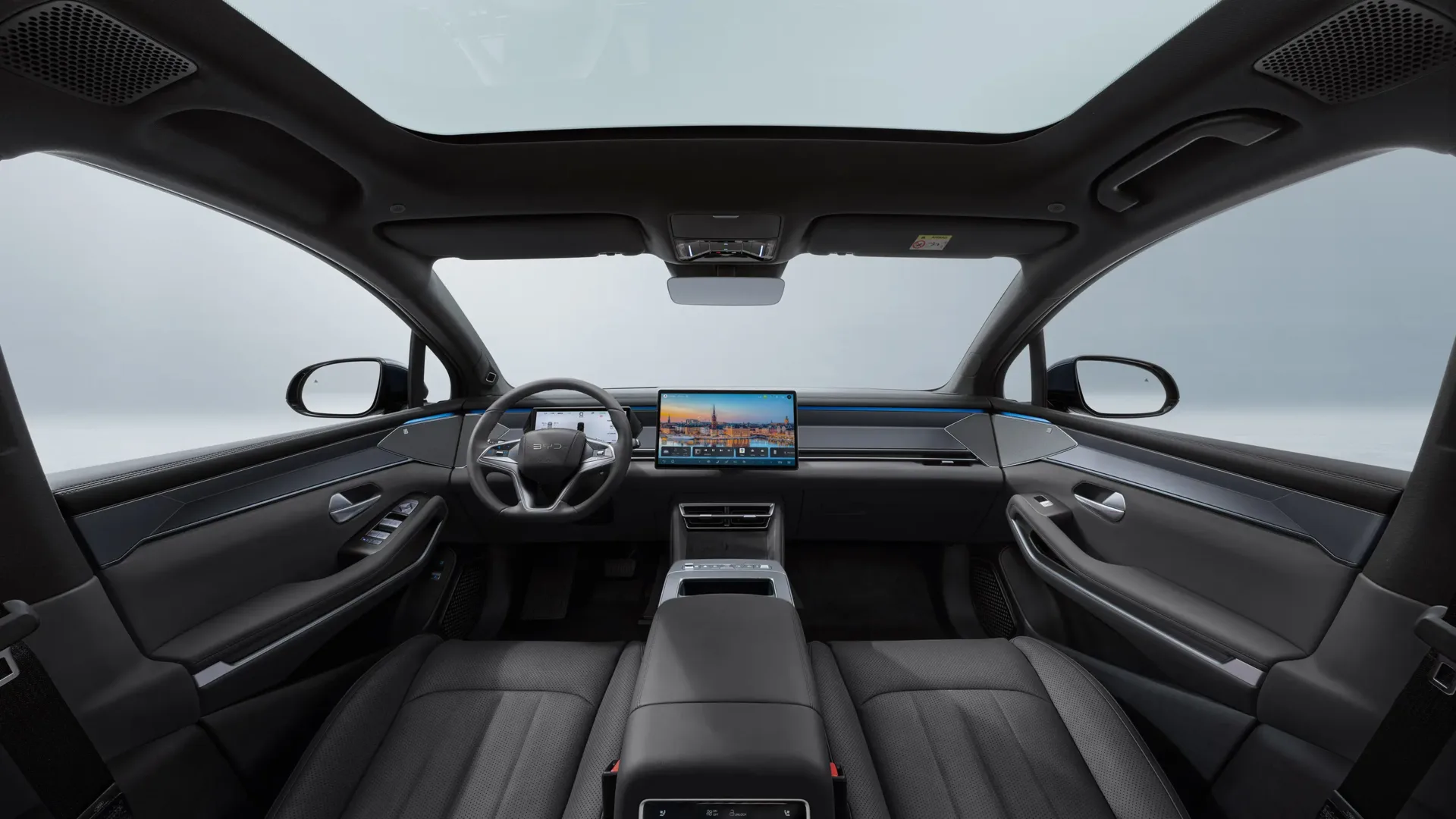 BYD Atto 8: o gigante híbrido plug-in de 7 lugares que redefine o mercado premium 4 BYD Atto 8