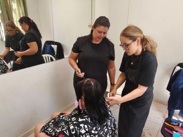 corte de cabelo gratuito
