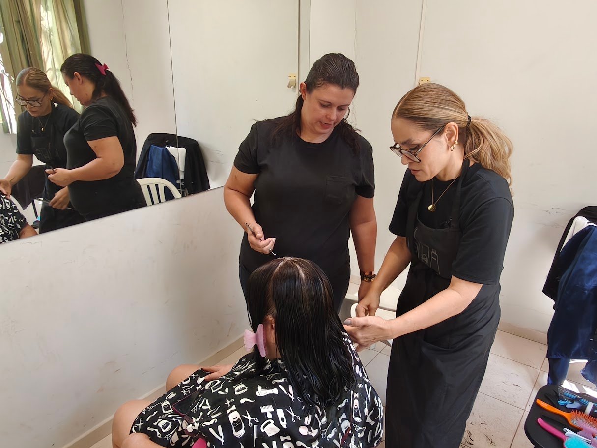 corte de cabelo gratuito