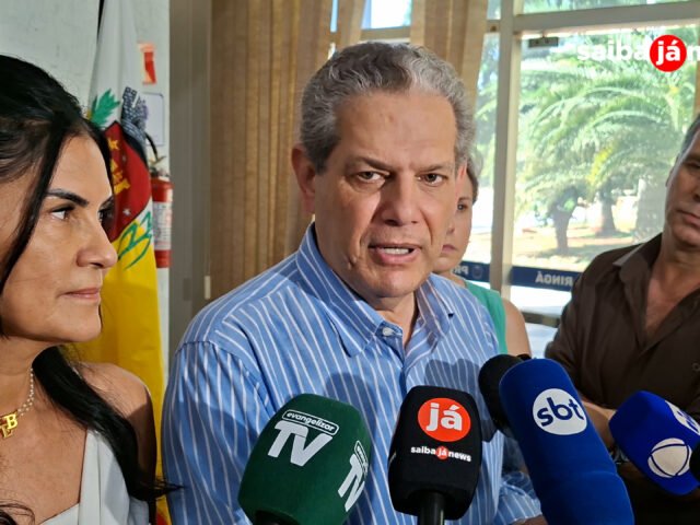 Prefeito Silvio Barros, acompanhado da primeira-dama e presidente do Pra Somar, Bernadete Barros