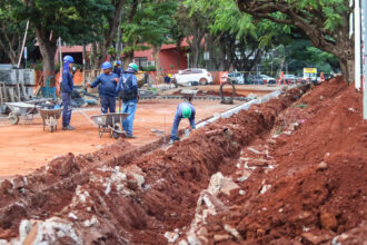 Obras da faixa elevada da Avenida Tiradentes