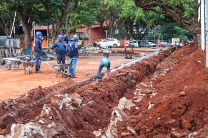 Obras da faixa elevada da Avenida Tiradentes