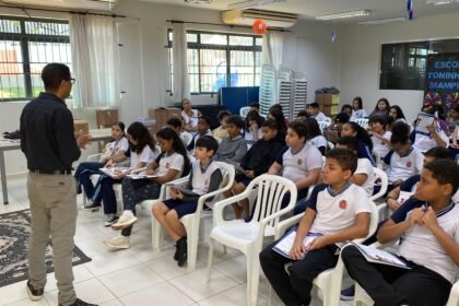 Procon Maringá leva orientações sobre consumo consciente para alunos da rede municipal de ensino