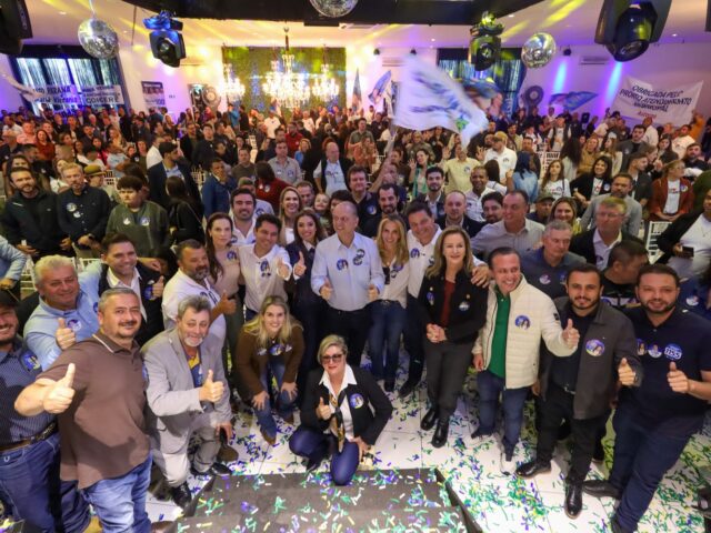 Maria Victoria (PP) lançou sua campanha neste domingo (23), em Curitiba