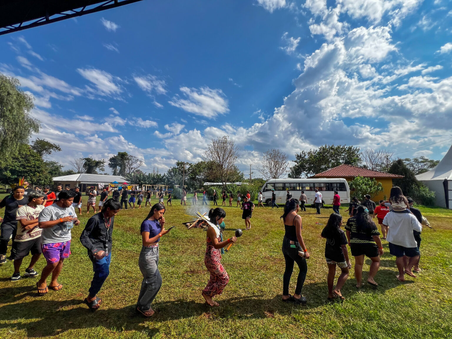 Encontro aproxima comunidade maringaense das culturas indígenas e valoriza saberes tradicionais