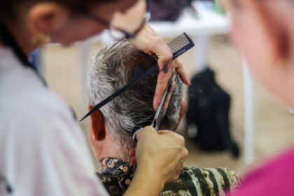Quinta edição do projeto ‘Reintegrando’ leva serviços essenciais para pessoas em situação de rua no Centro Pop
