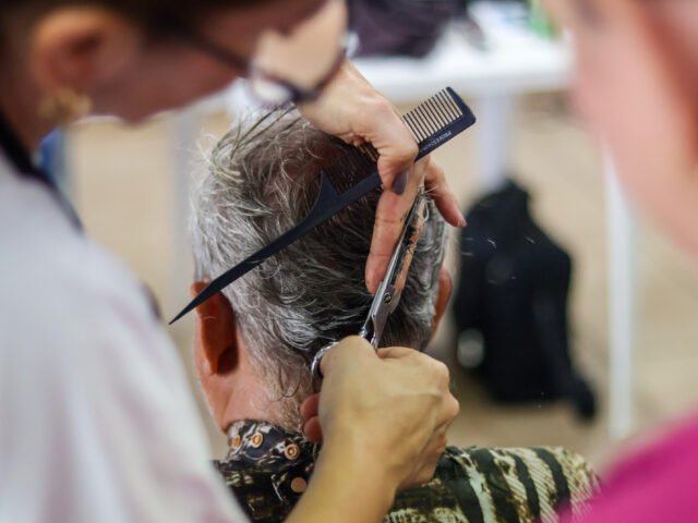 Quinta edição do projeto ‘Reintegrando’ leva serviços essenciais para pessoas em situação de rua no Centro Pop