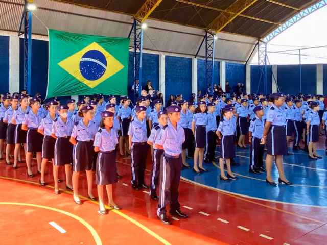 modelo cívico-militar