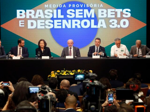 Governo cria terceira fase do Desenrola com compra de dívidas pela União