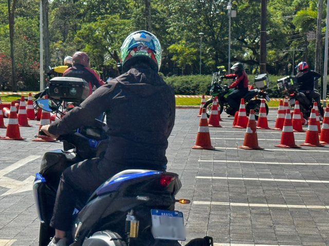 Maringá lança programas de pilotagem defensiva para motociclistas e empresas
