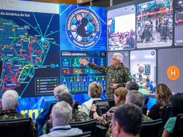 Exército realiza simulação de defesa cibernética às vésperas das eleições