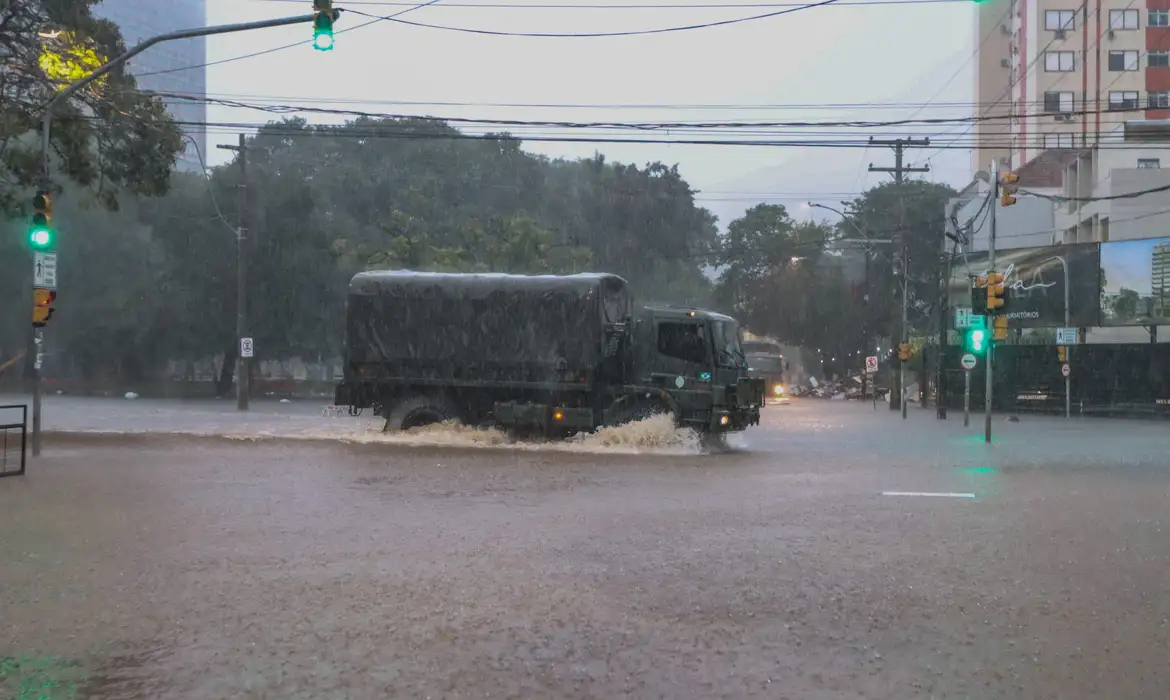 Aviso de tempestades Inmet alerta