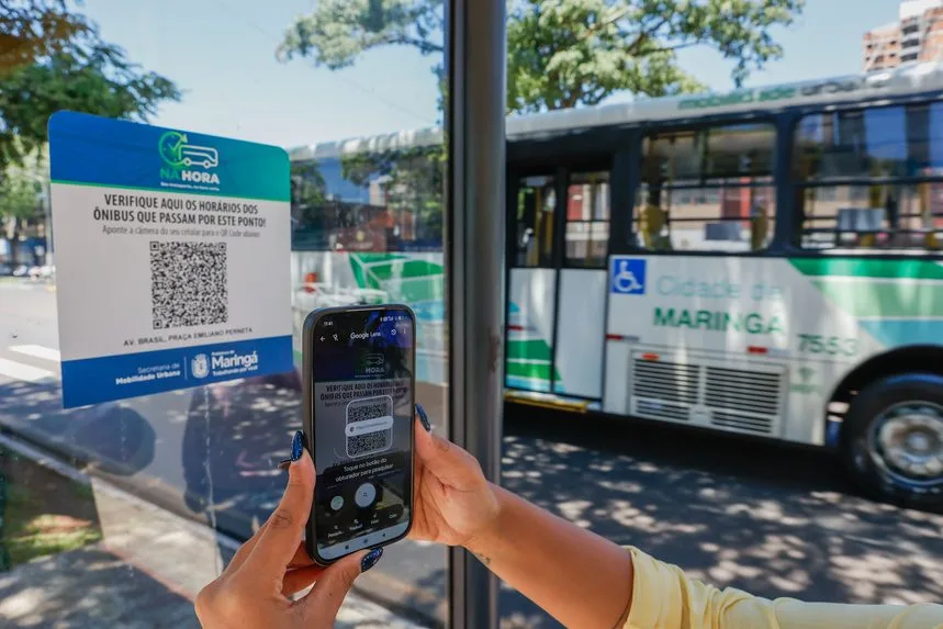 passageiros transporte coletivo consultar horários ônibus qr code whatsapp