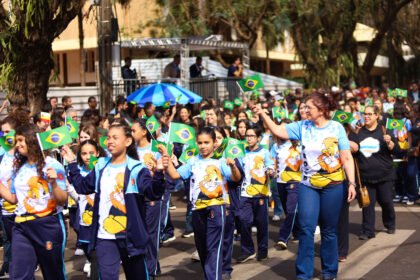 De volta ao Centro de Maringá, celebrações da Independência do Brasil reúnem cerca de 10 mil pessoas