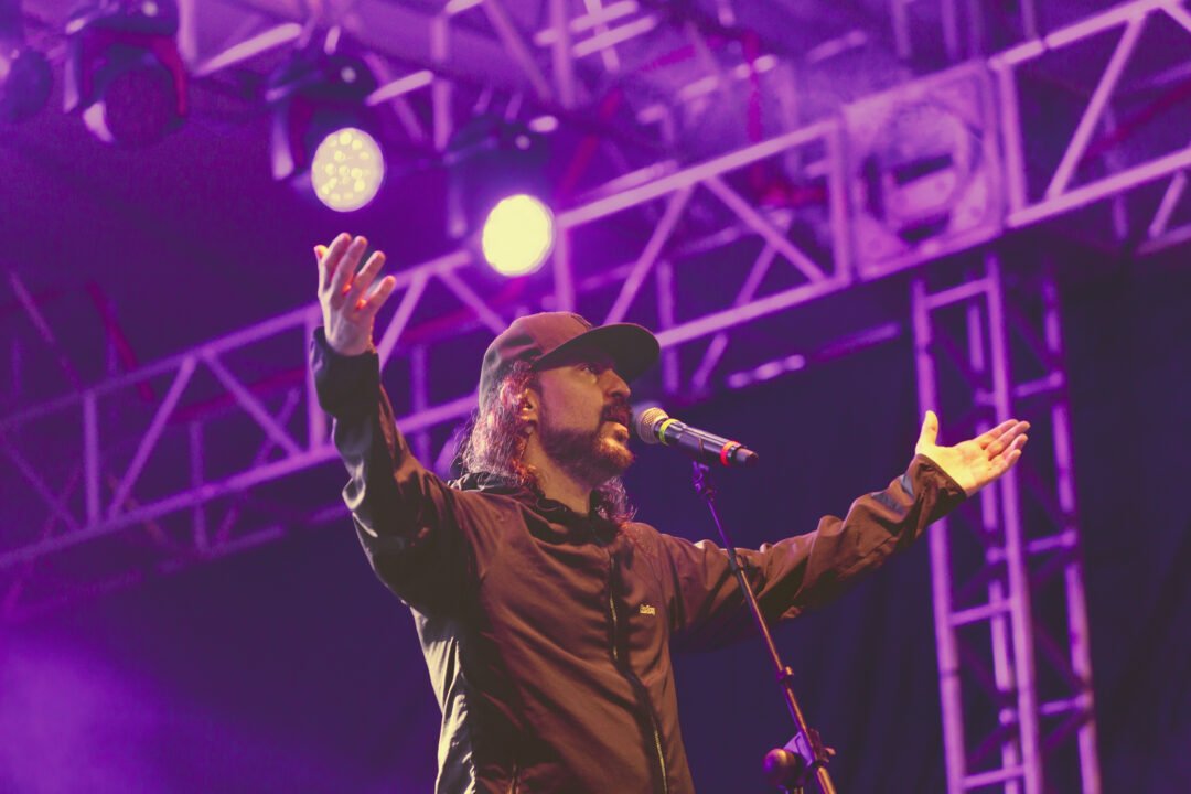 Gabriel O Pensador leva rima, crítica social e carisma à Virada Cultural 2025