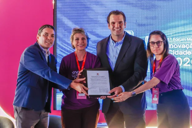 A Prefeitura de Maringá assinou Carta de Intenções para o Fortalecimento do Ecossistema Regional de Ciência, Tecnologia e Inovação