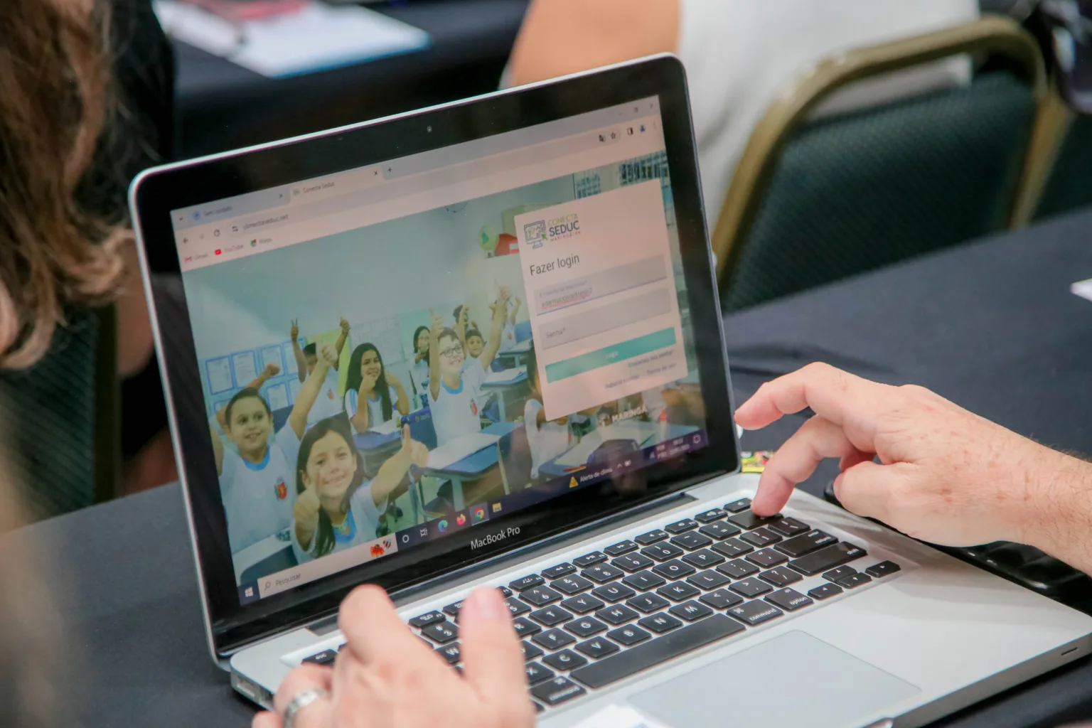 Maringá revoluciona a educação com app para pais e alunos!