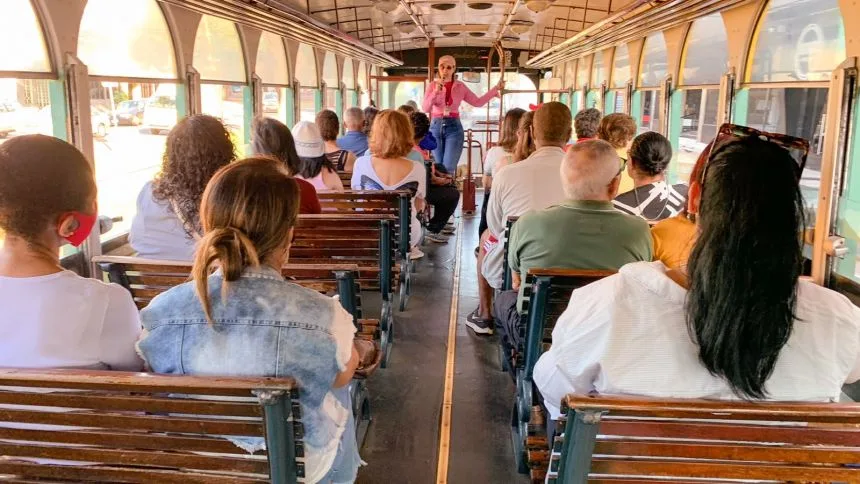 Aposentados na estrada! City Tour especial leva pensionistas para um passeio inesquecível