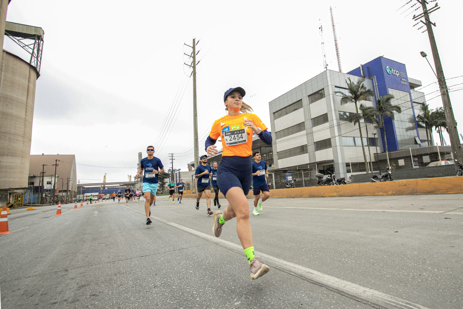 Corrida do Porto 2025: Saiba como e onde retirar seu kit para a edição especial de 90 anos!