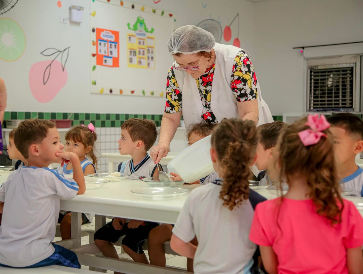 Maringá normaliza estoques escolares e reforça fiscalização da qualidade dos produtos