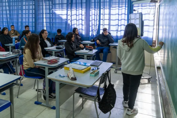 Professores da rede estadual do Paraná