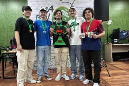 Grande final do campeonato 'Maringá + Games‌' agita estande da Prefeitura na Expoingá; conheça o time vencedor