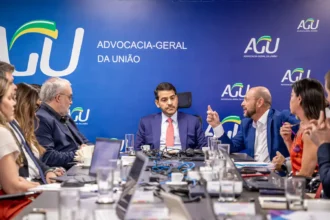 INSS prepara plano para ressarcir aposentados vítimas de fraude
