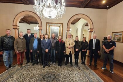 Nova diretoria da Associação Giuseppe Garibaldi