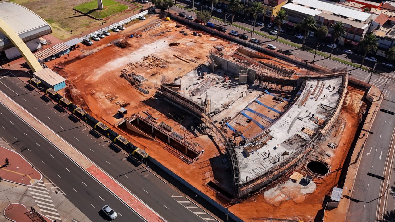 Obras do Centro de Eventos Oscar Niemeyer