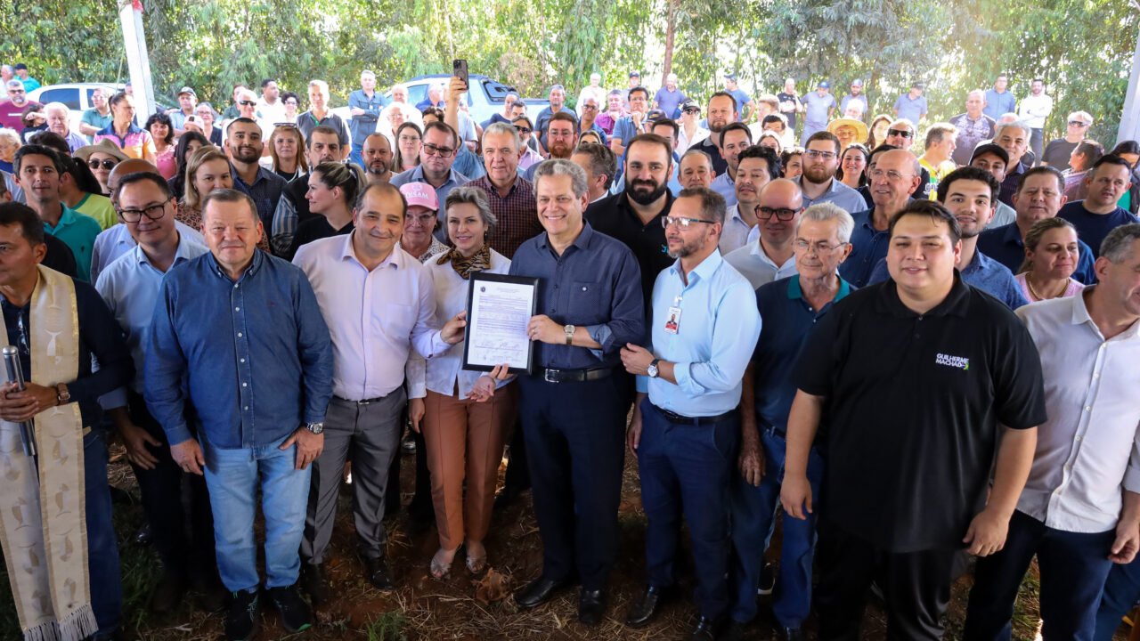 Prefeitura de Maringá e Itaipu Binacional assinam ordens de serviço para pavimentação asfáltica de estradas rurais