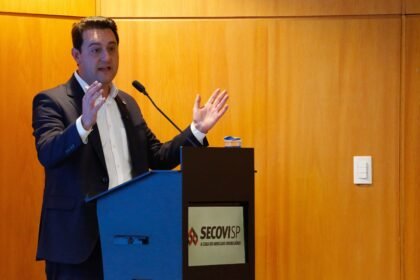 Ratinho Junior quer flexibilizar leis e ampliar tempo de prisão de criminosos