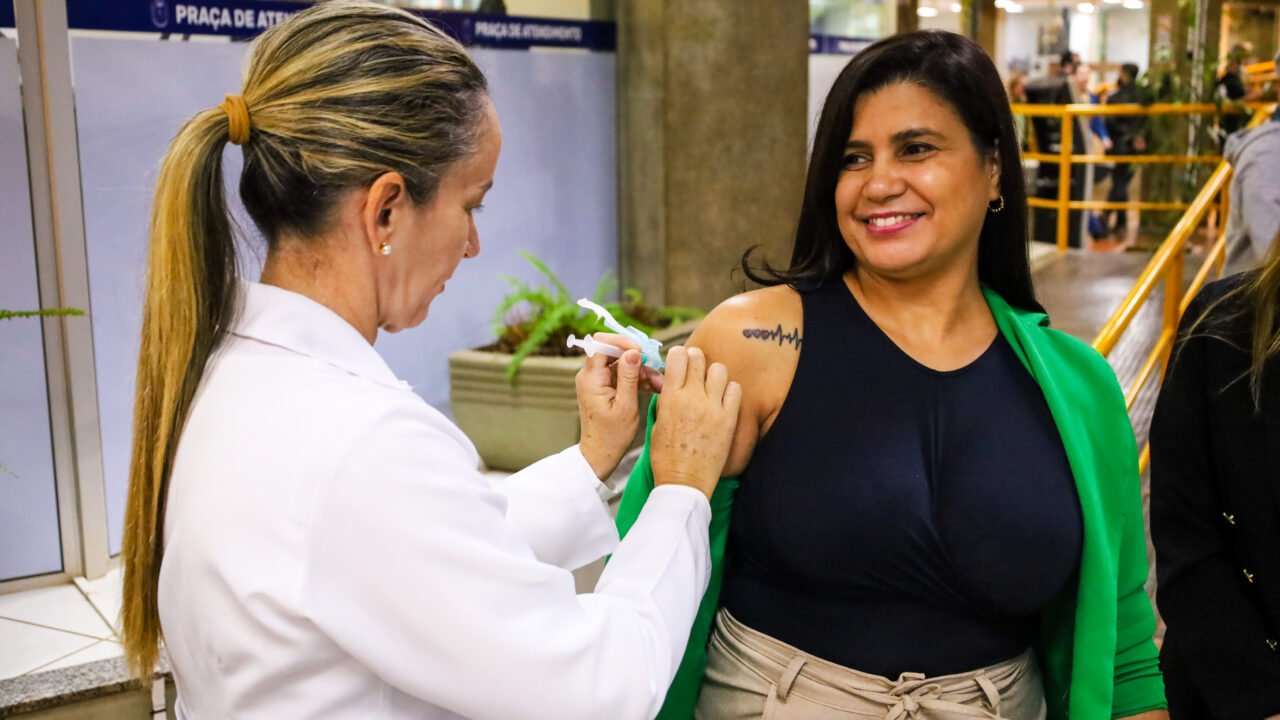 Vacinação contra a gripe no Shopping Maringá Park neste fim de semana