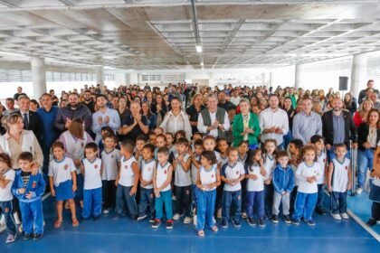 Prefeitura entrega reforma e ampliação do Cmei Zeferino Mozato Krukoski, no Conjunto Thais