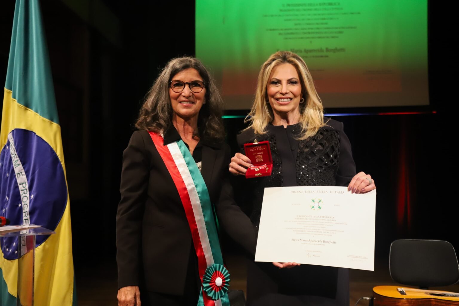 Cida Borghetti é homenageada com a mais alta condecoração oficial do Governo Italiano