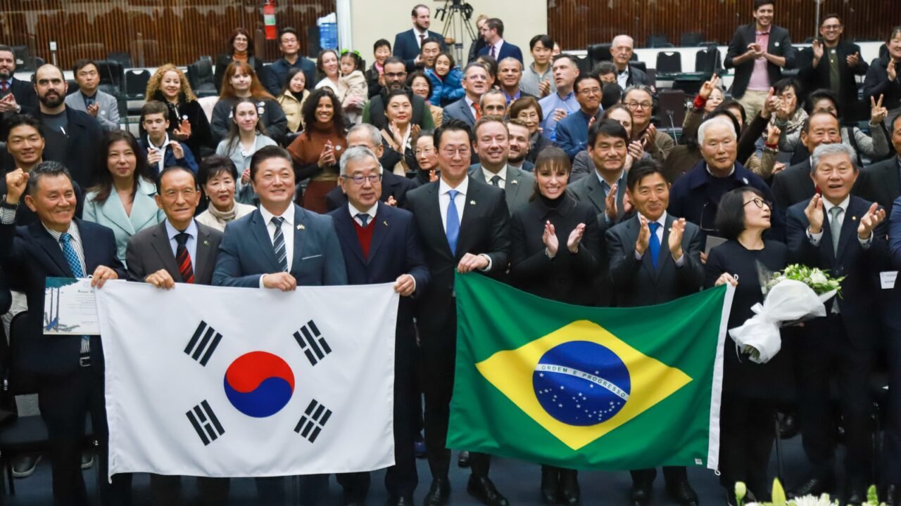 Comunidade coreana é homenageada por sua contribuição ao desenvolvimento do Paraná