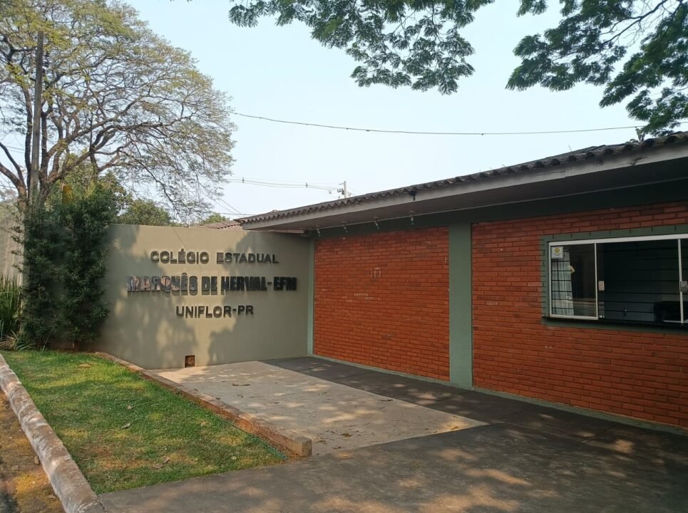 Colégio Estadual Marquês de Herval, de Uniflor, região Noroeste do Paraná