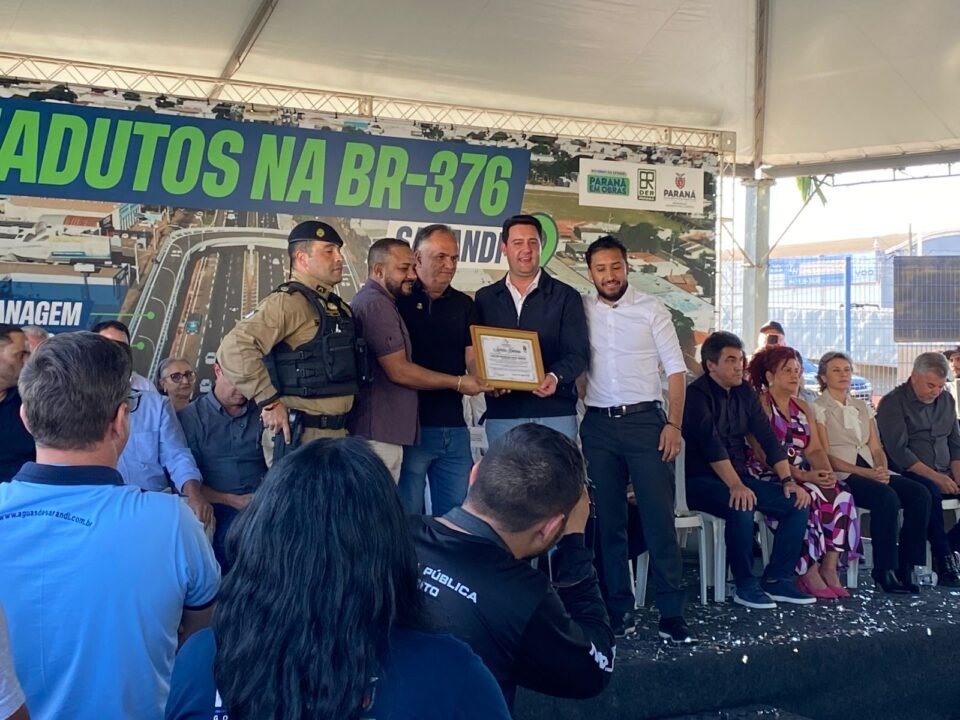 Governo do Estado inaugura viadutos em Sarandi que vão conectar a cidade e aliviar o trânsito na divisa com Maringá 12 Governo do Estado inaugura viadutos em Sarandi que vão conectar a cidade e aliviar o trânsito na divisa com Maringá