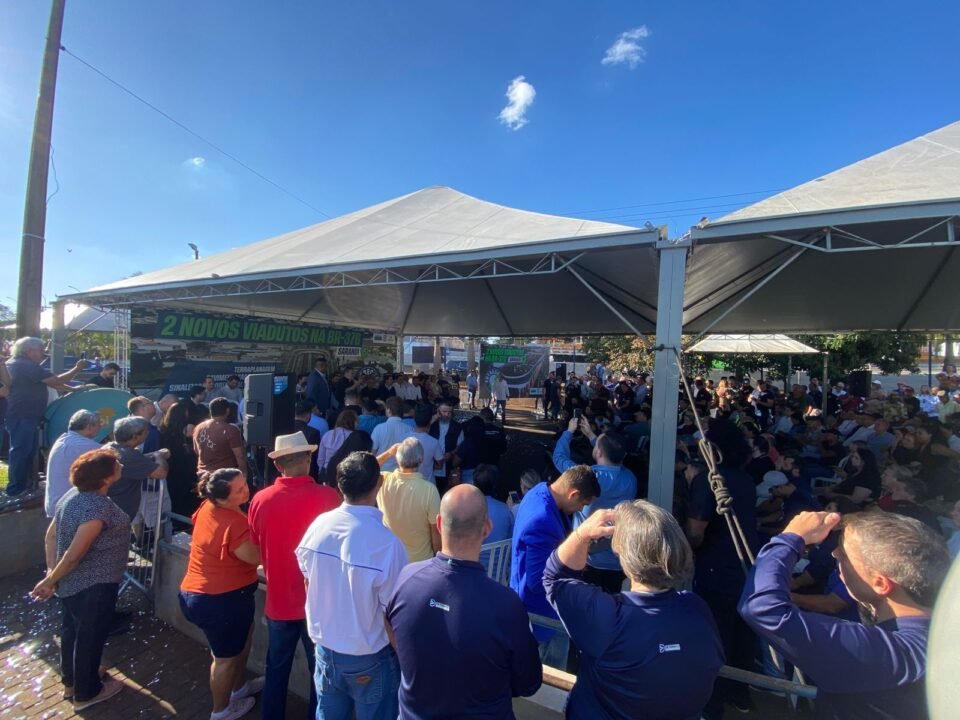 Governo do Estado inaugura viadutos em Sarandi que vão conectar a cidade e aliviar o trânsito na divisa com Maringá 11 Governo do Estado inaugura viadutos em Sarandi que vão conectar a cidade e aliviar o trânsito na divisa com Maringá