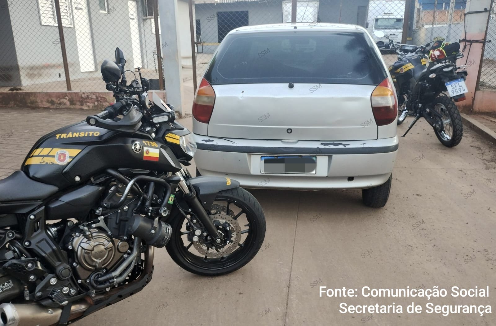 Carro de passeio com placa de caminhão é flagrado circulando em Maringá