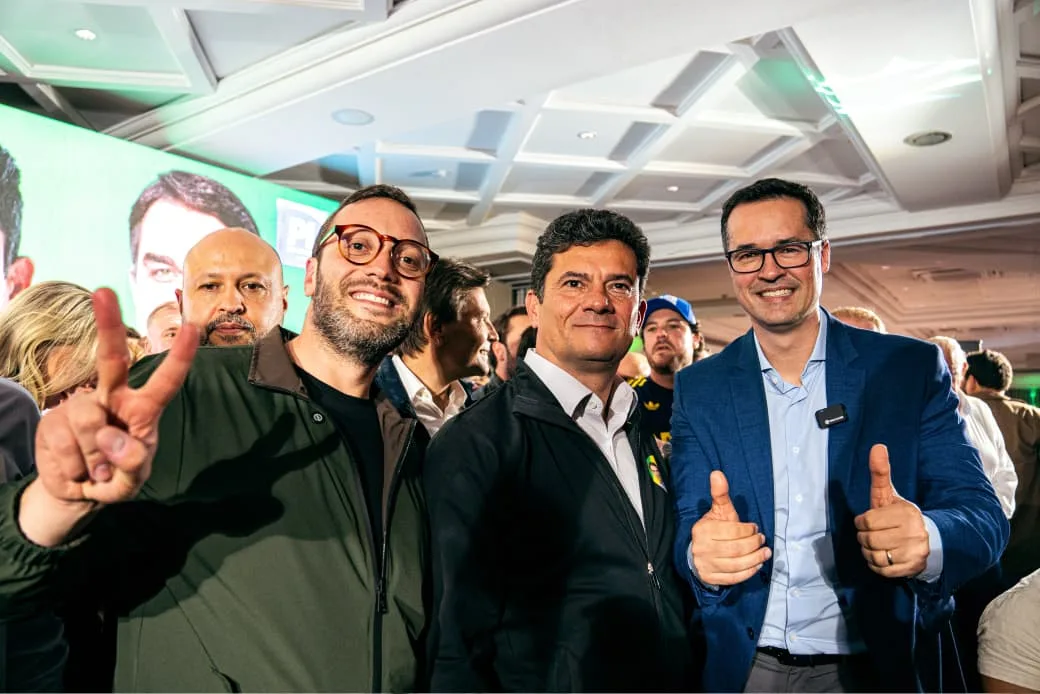  O senador eleito Filipe Barros (PL), governador eleito Sergio Moro e o Senador eleito pelo Paraná Deltan Dallagnol 