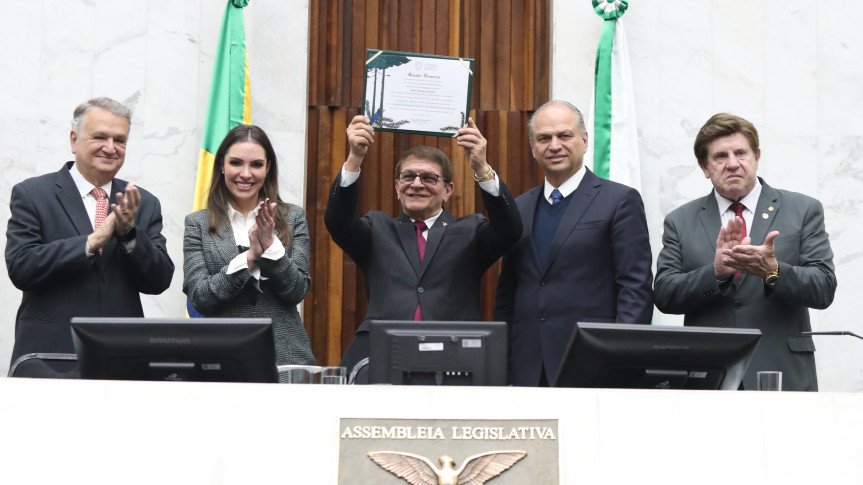 Empresas e profissionais do mercado imobiliário são homenageados em Sessão Solene na Assembleia Legislativa