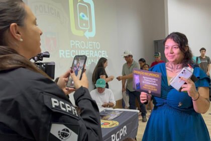 PCPR recupera e devolve mais de 100 celulares roubados ou furtados em Cascavel