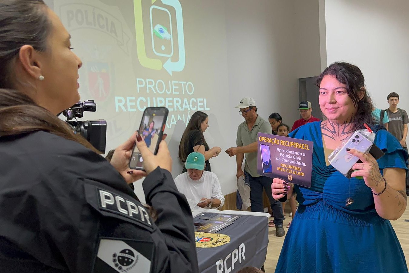 PCPR recupera e devolve mais de 100 celulares roubados ou furtados em Cascavel