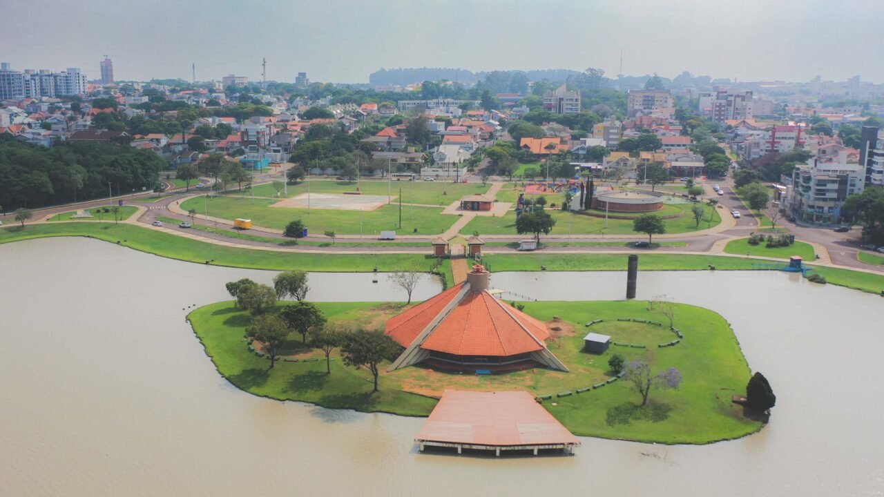 Semana de chuva no Paraná terá gangorra nas temperaturas, prevê o Simepar