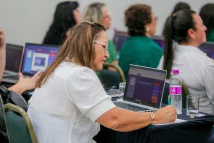 Curso de diretor de escola municipal