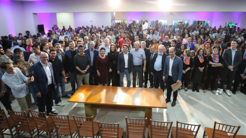 Assembleia Itinerante Leva Voz Popular e Homenageia Maringá na Expoingá
