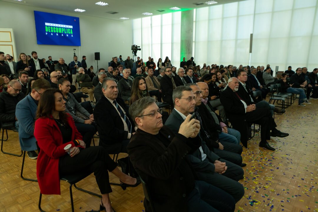 Paraná Amplia Lei de Liberdade Econômica e aumenta lista de atividades com dispensa de licenciamentos 7 Paraná Amplia Lei de Liberdade Econômica e aumenta lista de atividades com dispensa de licenciamentos