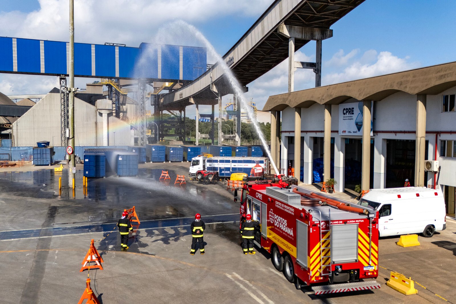 Portos do Paraná investe R$ 27 milhões em alta tecnologia para atendimento a emergências